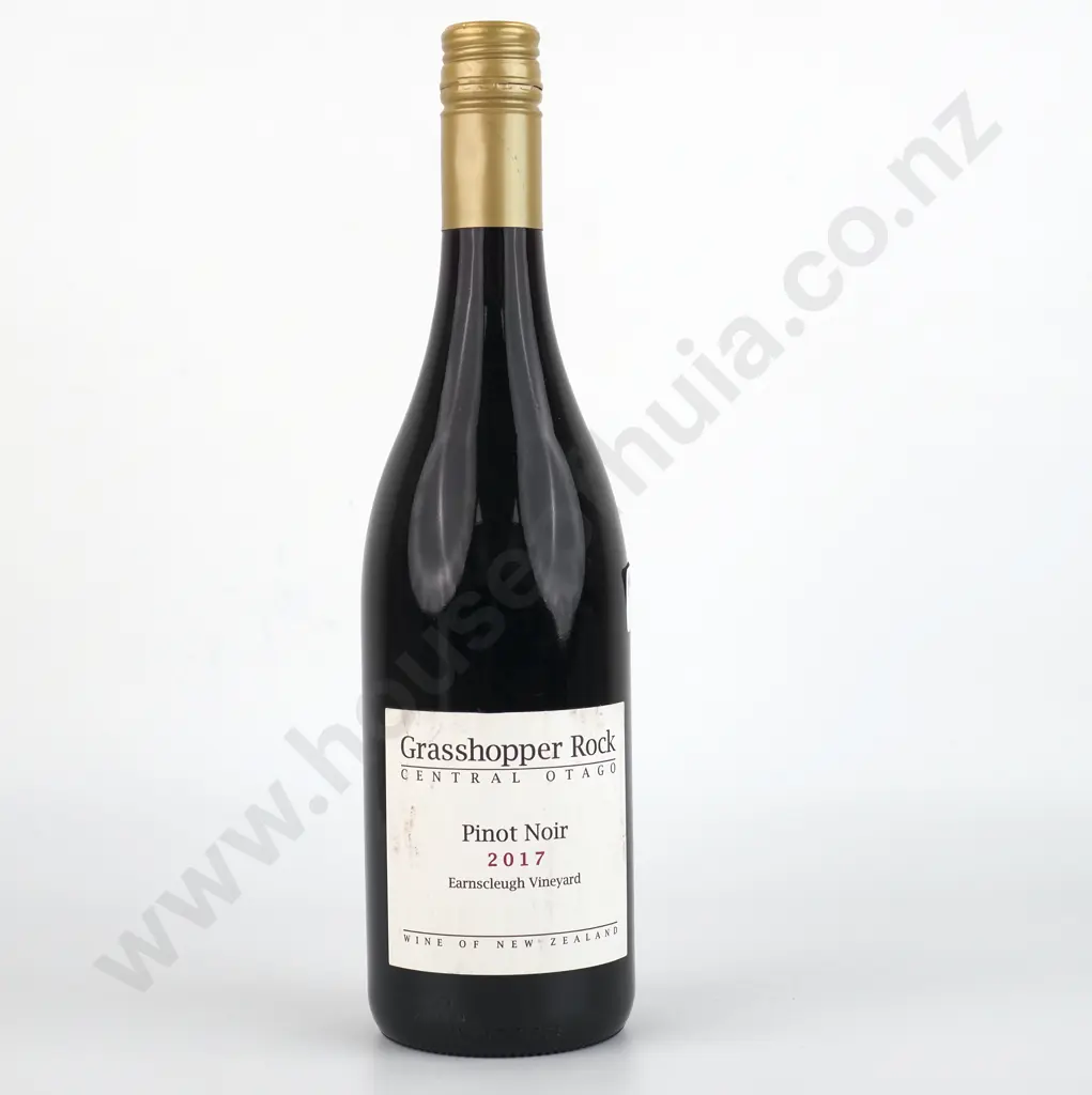 2017 Grasshopper Rock Earnsleugh Vineyard, Pinot Noir - Central Otago. Image 1++