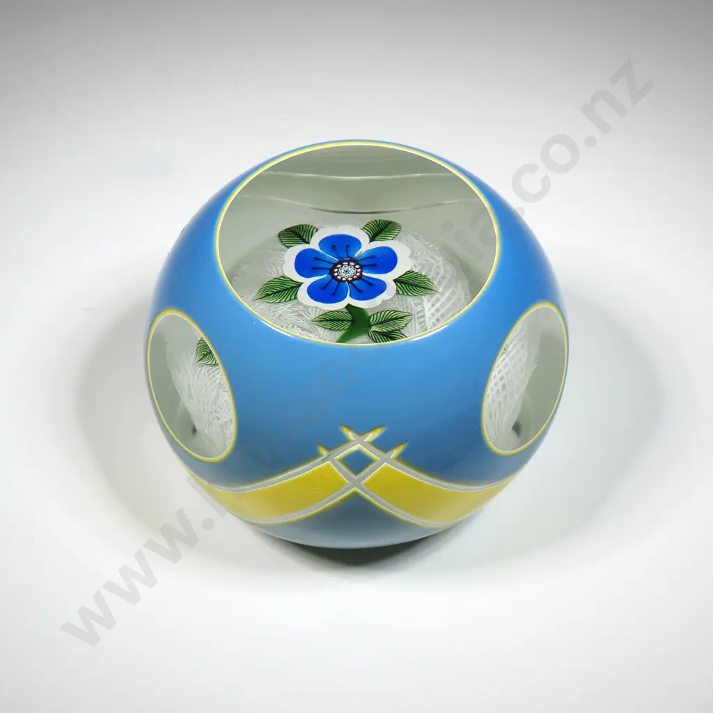 John Deacon Lampwork Paperweight Image 1++