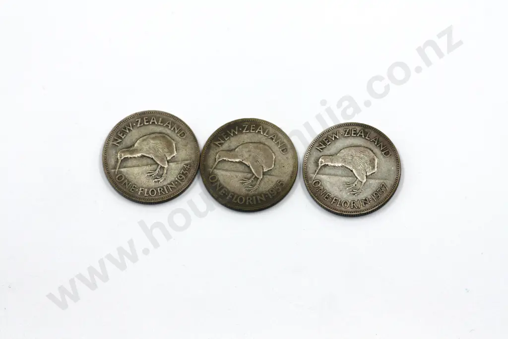 1934 /35 /37 New Zealand Florins (3 Coins)  Image 1++