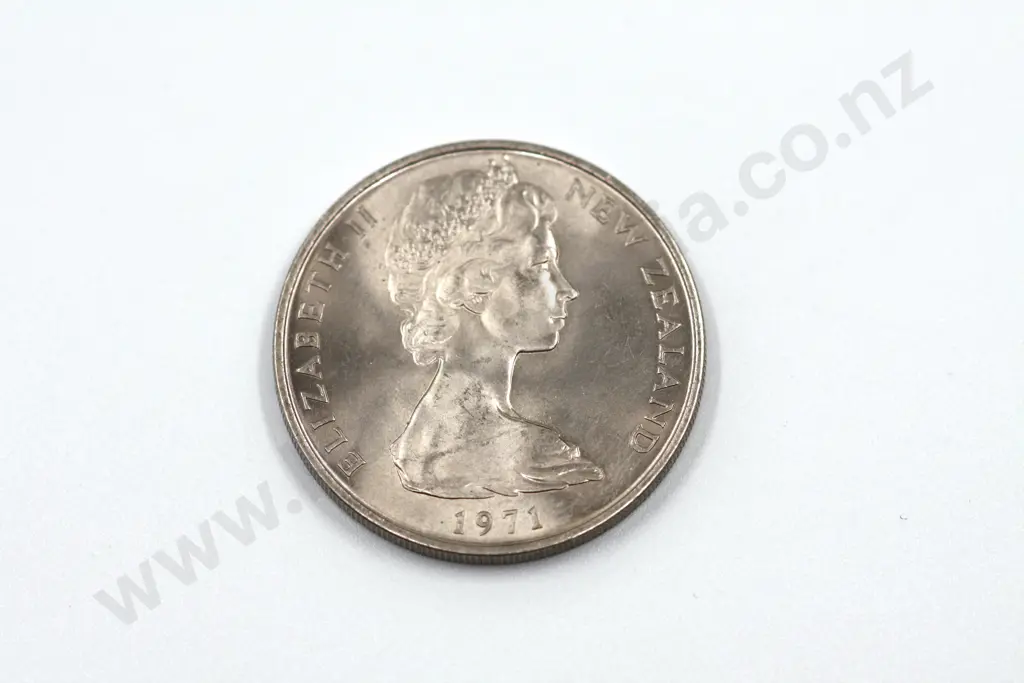 1971 circulation ( 7 in the date having a serif or downward stroke ) twenty cents, uncirculated. C.V. $80 Image 1++