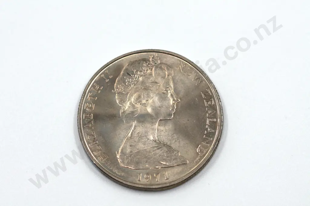 1971 circulation ( 7 in the date having a serif or downward stroke ) fifty cents, uncirculated. C.V. $125 Image 1++
