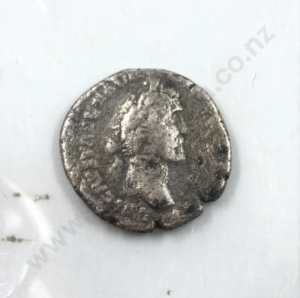Antoninus Pius Denarius Roman Empire  Image 1++