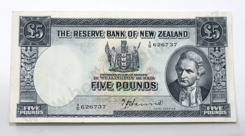 Five pounds, Hanna signature, very fine. C.V. $150 Image 1++