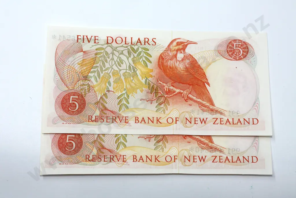 Five dollars, consecutively numbered pair, Knight signature star notes, almost uncirculated. Image 1++