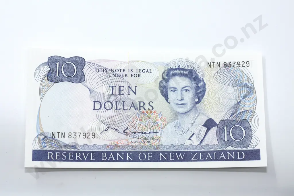 Ten dollars, Russell signature, uncirculated. C.V. $90 Image 1++