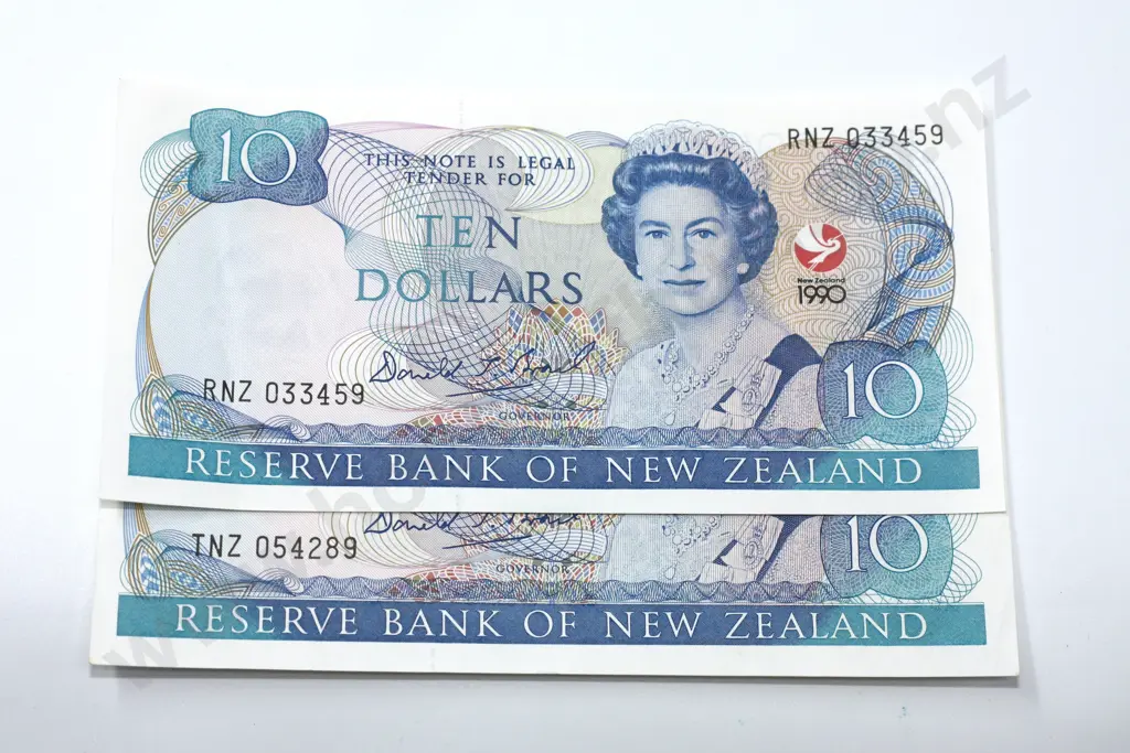 2 x 1990 ten dollars, Brash signature, sponsors notes, prefixes RNZ and TNZ. Extremely fine Image 1++