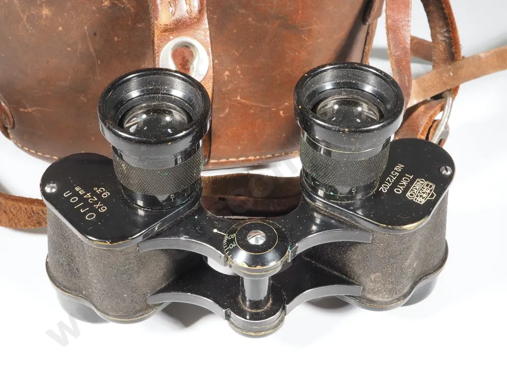 Made in Occupied Japan Cased Binoculars 24mm Image 1++