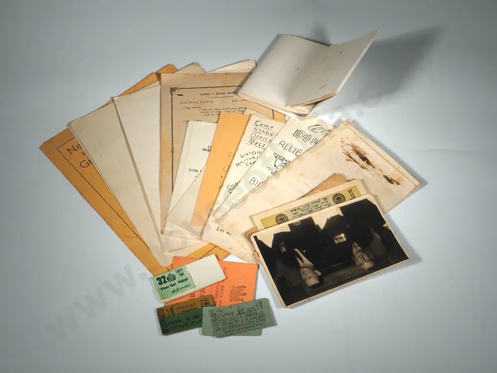 Assorted lot of WW2 Period Bus Tickets / Menus / Paper Ephemera Image 1++