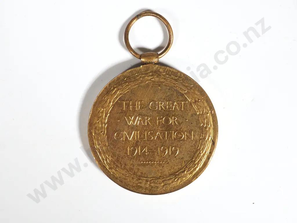Single Victory Medal to 2/2428 Gunnr W Greig 2NZEF Image 1++