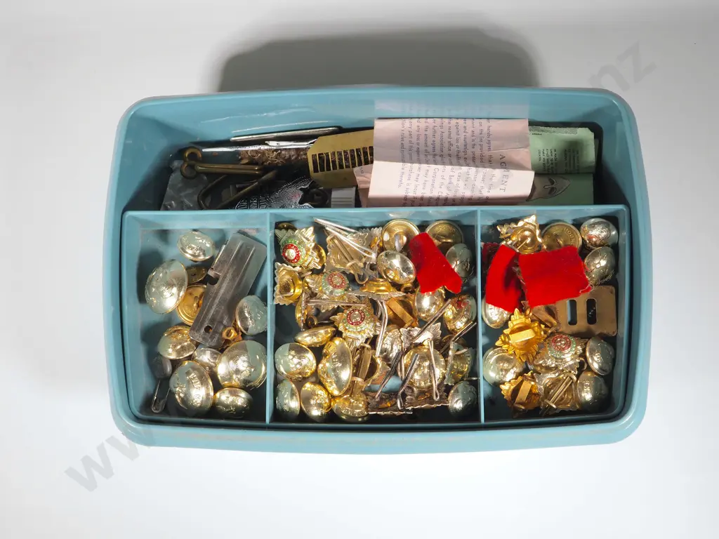 Large Assorted lot of Military Buttons & Pips ETC Image 1++
