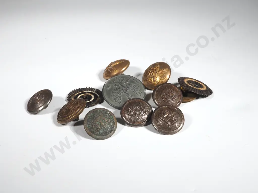 German WW1 Buttons & Picklehaube Cockades Image 1++