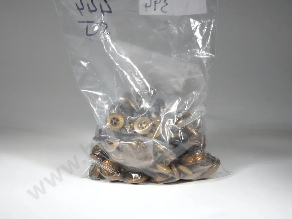 Assorted Lot of Military Buttons - Maritime - New Zealand - Air Force Image 1++