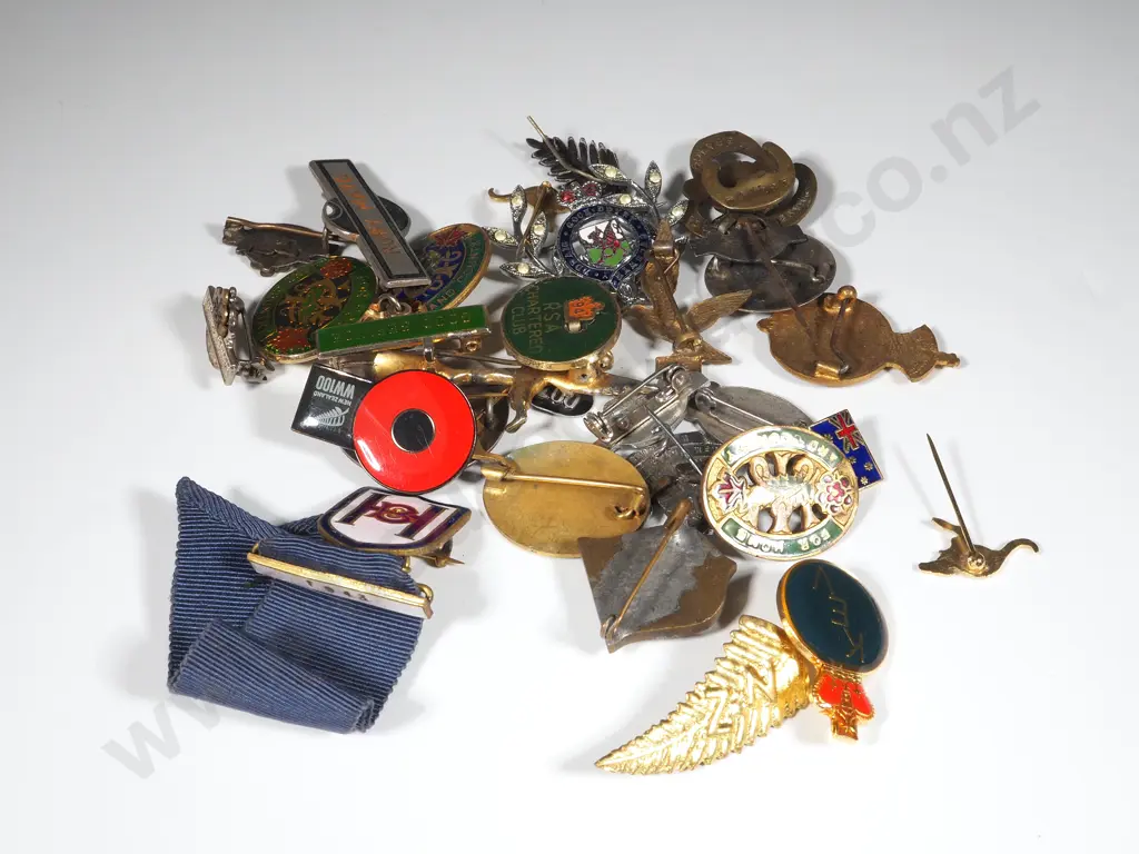 Large Assorted lot of Lapel Badges - Mainly Military Related Image 1++