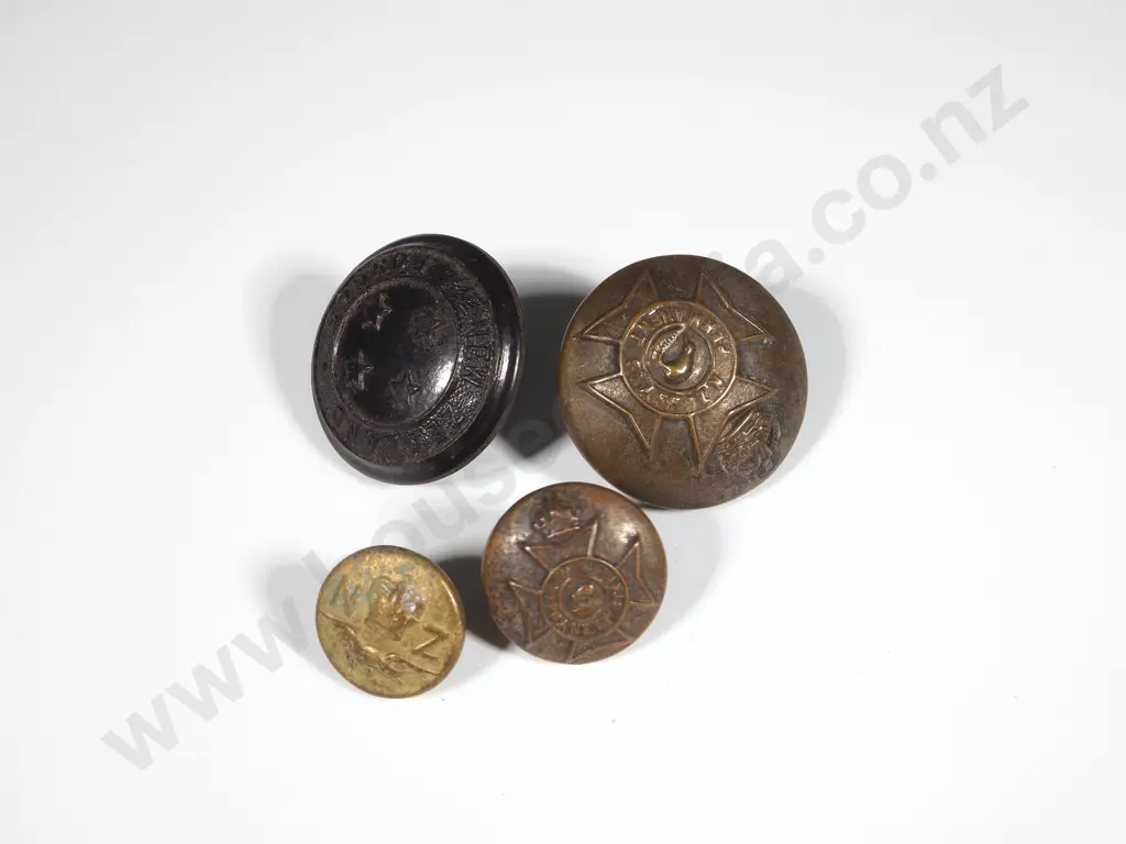Pre- WW1 New Zealand Rifle Volunteers Cap & One Collar Badge  Image 1++