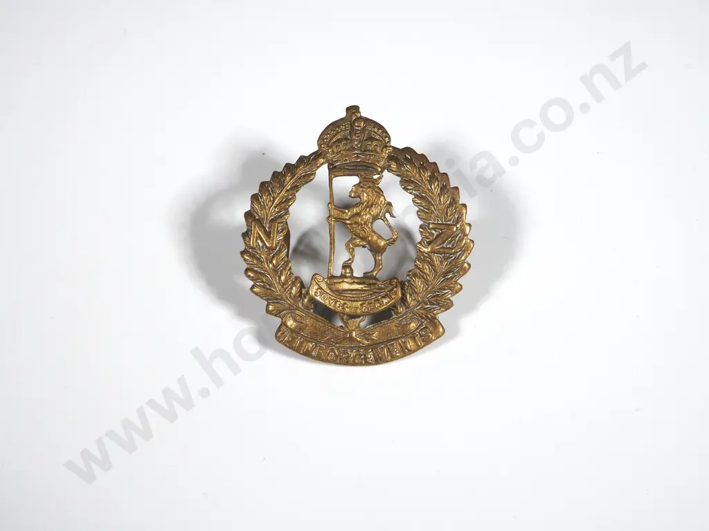 WW1 New Zealand Rifle Brigade Reinforcements Collar Badge  Image 1++