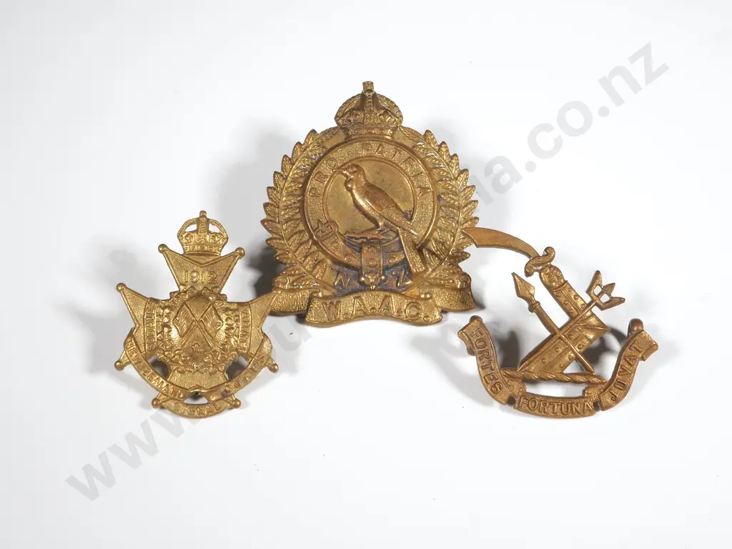 WW1 New Zealand Signals Corp Collar / WW2 WAAC Cap Badge / School Cadet Officers Collar Badge  Image 1++