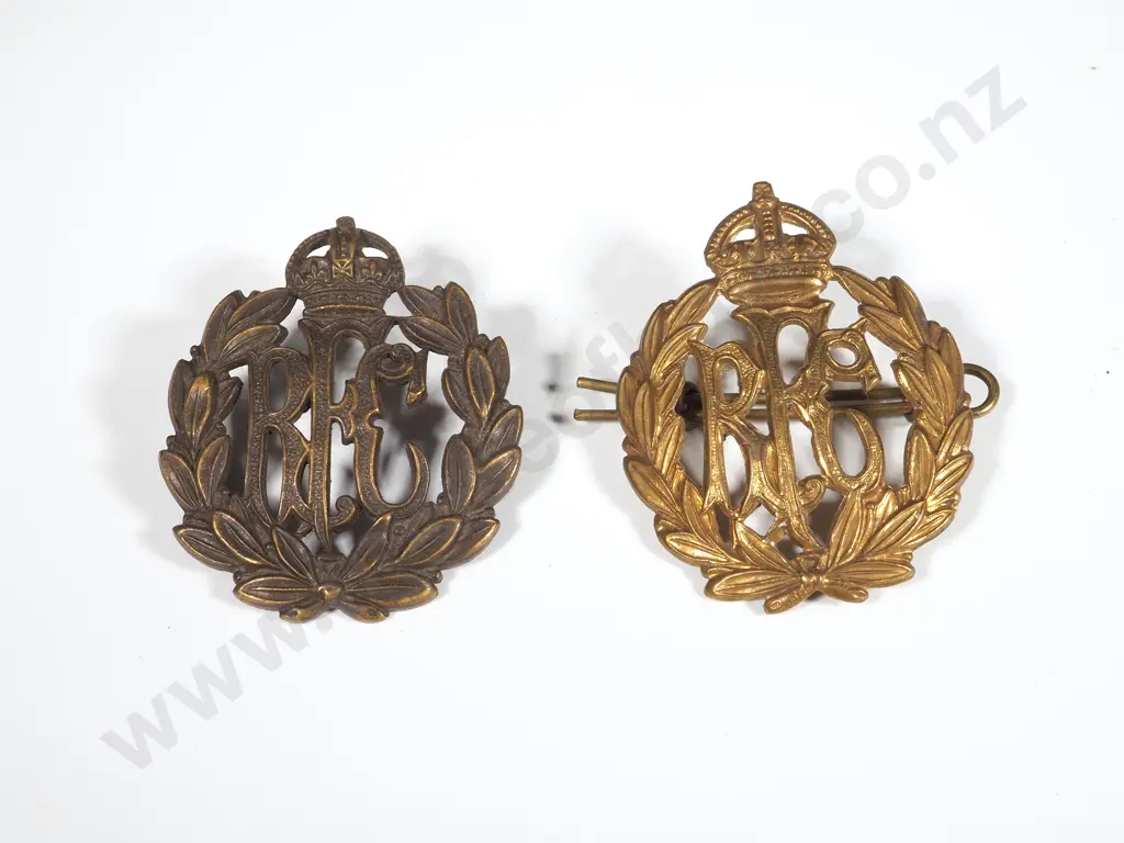 Two WW1 Royal Flying Corps Hat Badges - Bronze & Gilt Image 1++