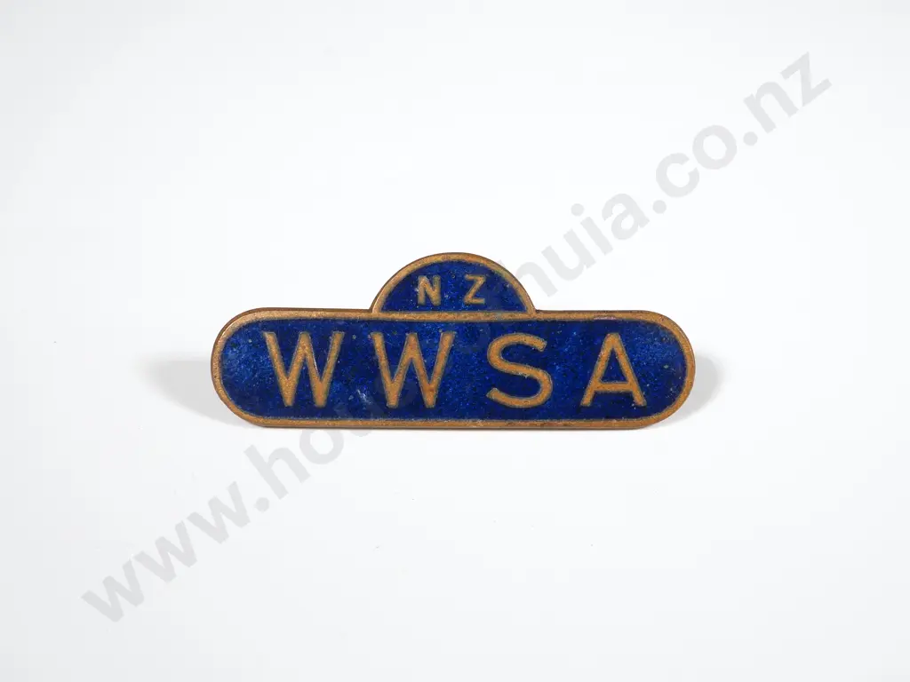 New Zealand WW2 Womens War Service Auxiliary Lapel Badge Image 1++