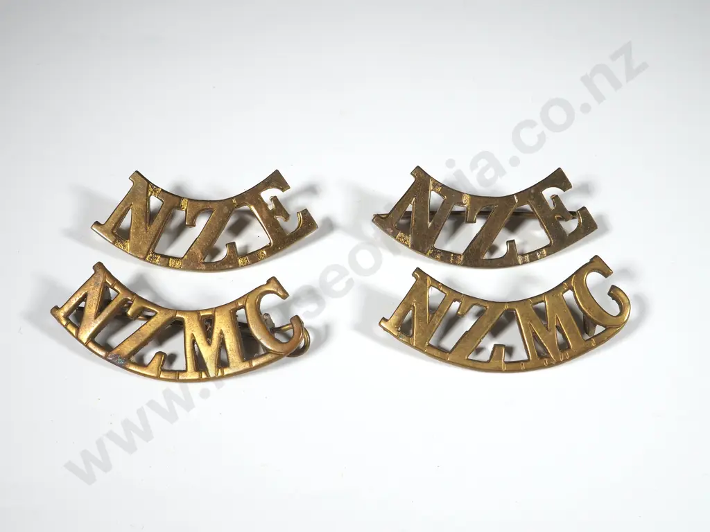 Four New Zealand WW1 Shoulder Titles Image 1++