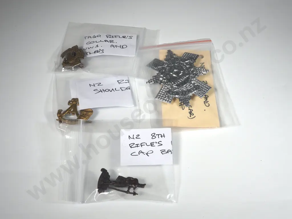 Assorted new Zealand WW1 Reinforcement Badges & WW2 NZ Scottish Cap Badge Image 1++