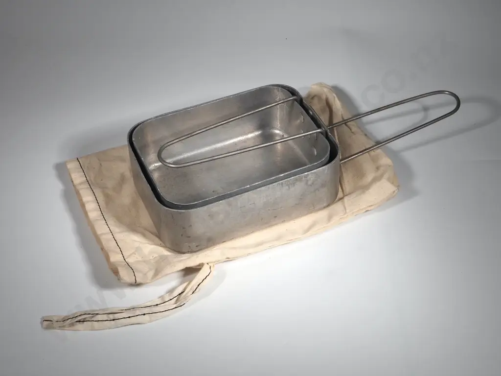 WW2 Mess Tin in Bag Image 1++