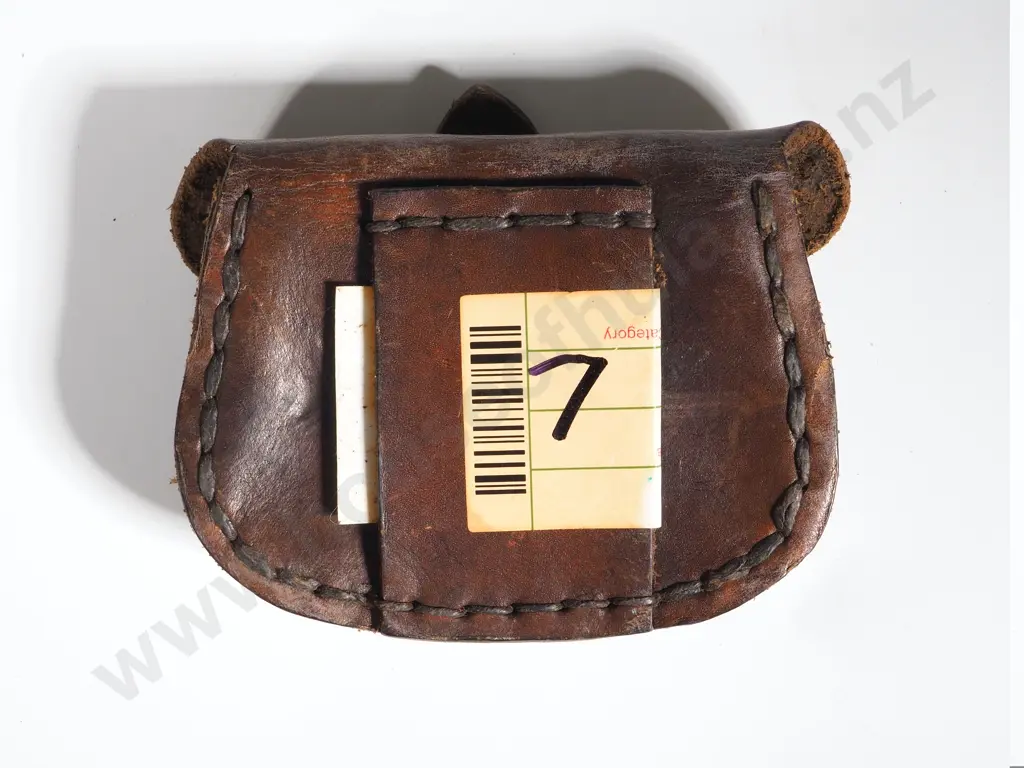 Small Leather Pouch Image 1++
