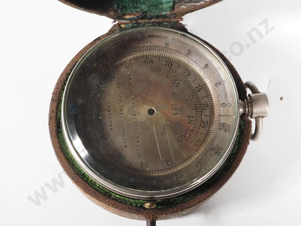 WW1 France Military Pilot's Barometer/Altimeter In Case (a/f) Image 1++