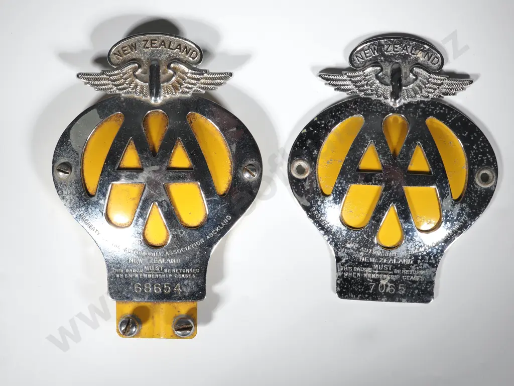 Two Vintage AA Automobile Association Badges PQ6 7065 &68654 Image 1++
