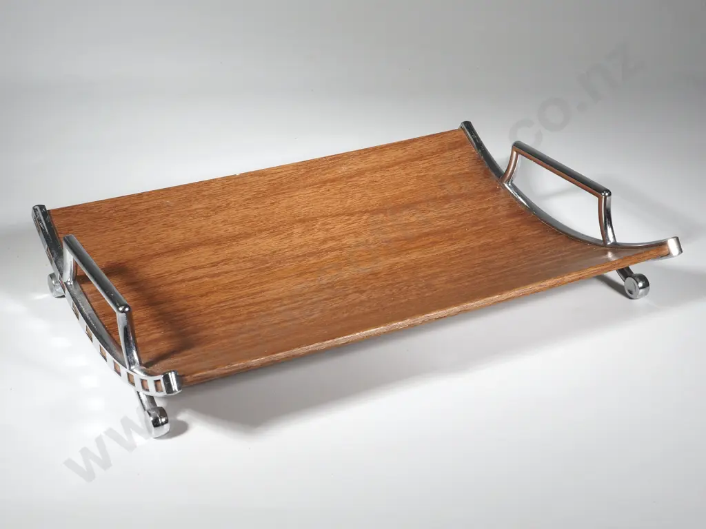 Mid Century English Curved Fruit Tray - Brown w Chrome Coloured Mounts. Image 1++