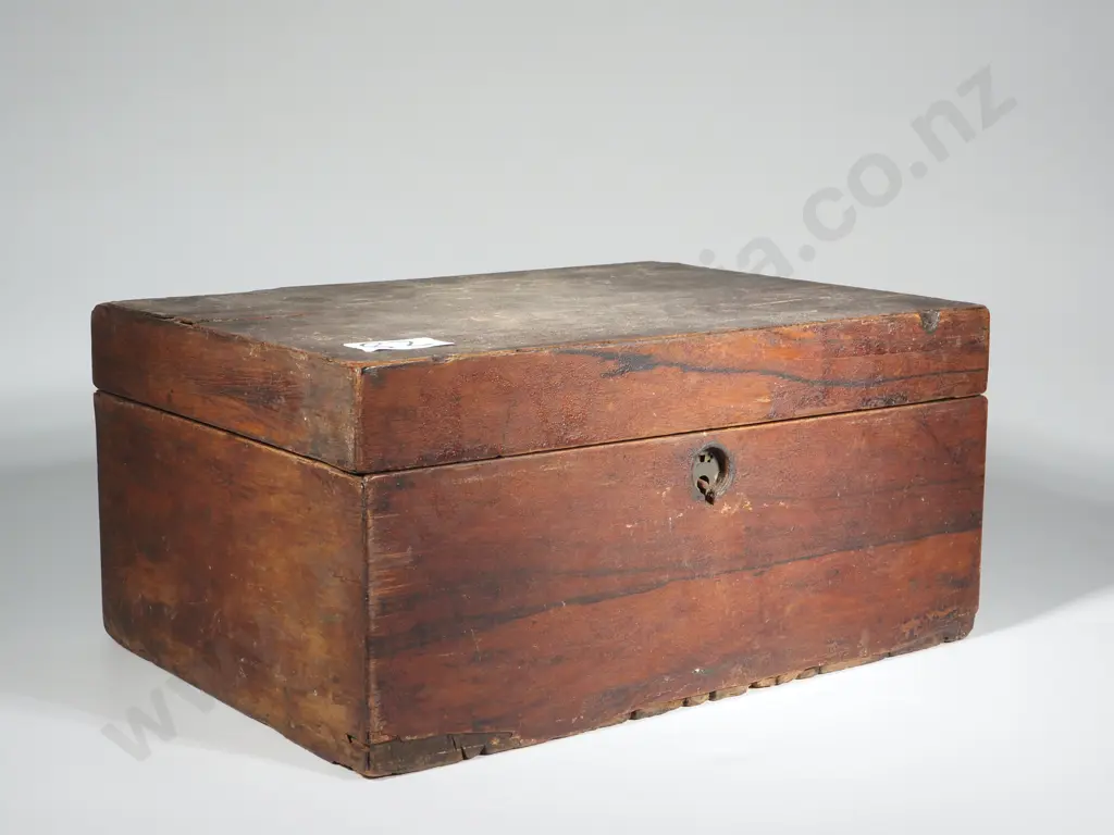 Vintage Wooden Box A/F Image 1++