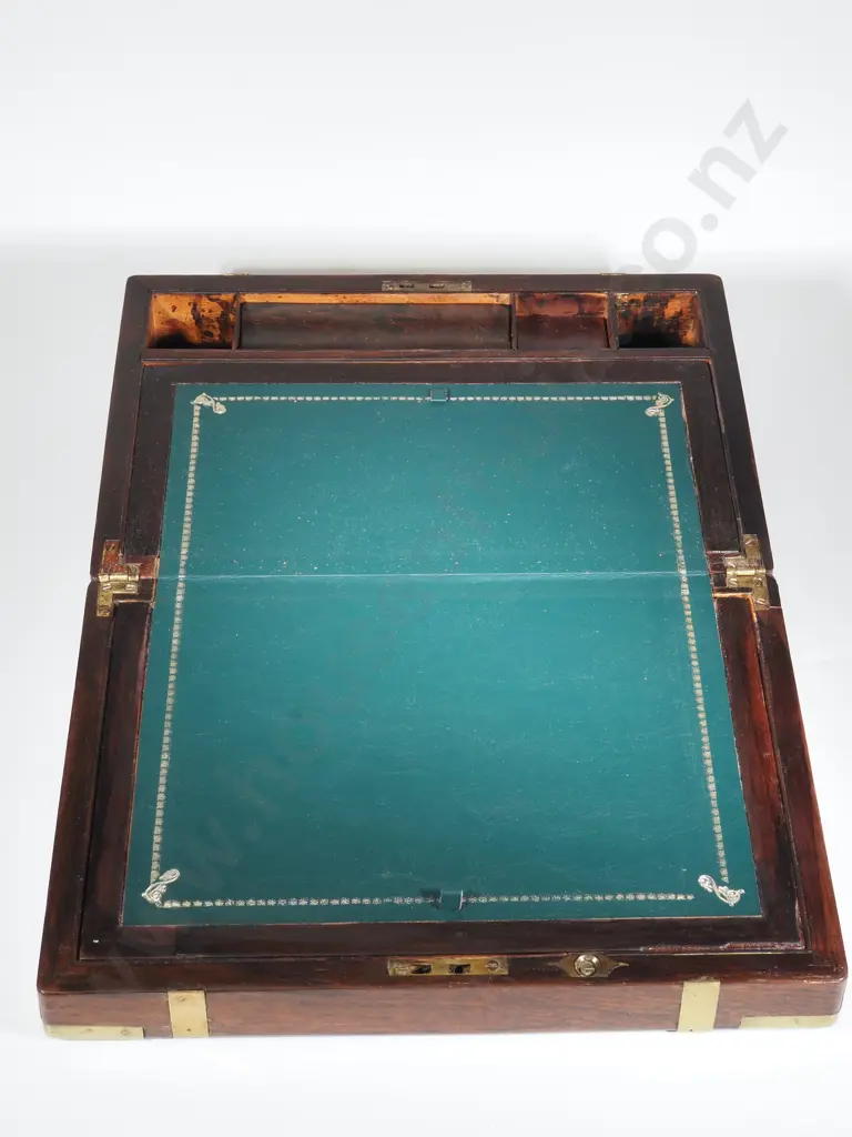 Victorian Rosewood Writing Desk with A Secret Drawer  Image 1++