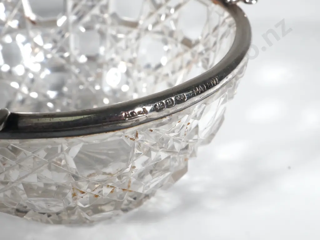 Sterling SIlver & Cut Crystal Quaich Image 1++