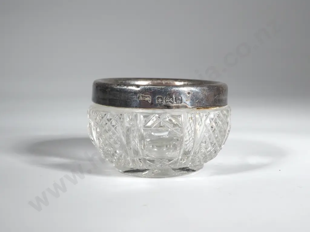 Sterling Silver & Cut Glass Salt Image 1++