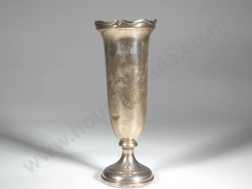 Art Deco Sterling Silver Trumpet Shaped  Bud Vase. Birm 1926 Image 1++