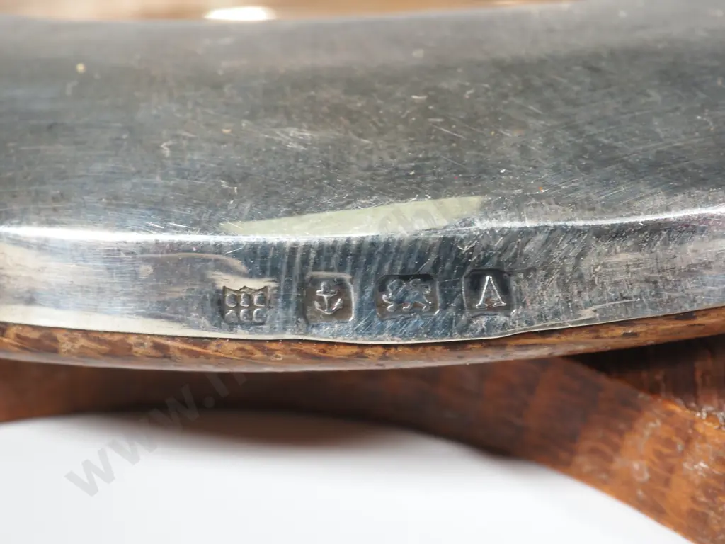 Edwardian Sterling Silver Standing Oak Picture Frame Image 1++