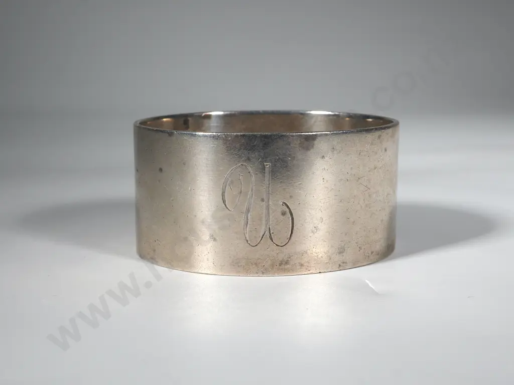 Sterling Silver Napkin Ring - English Hallmarks Image 1++