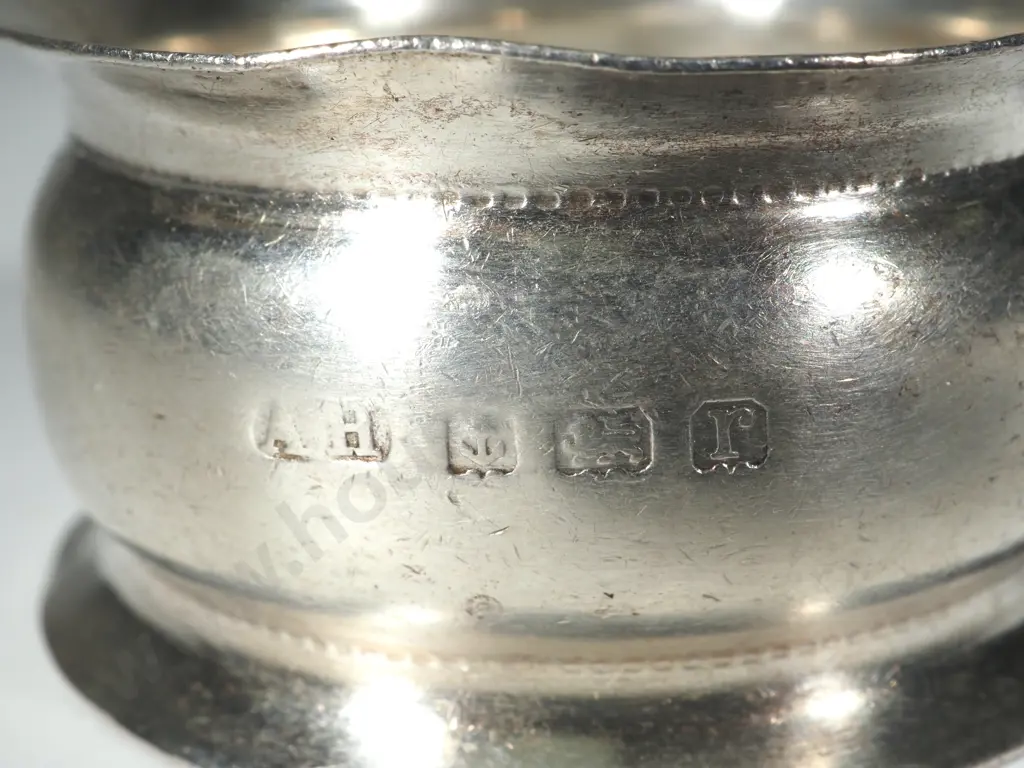 Sterling Silver Napkin Ring - English Hallmarks Image 1++