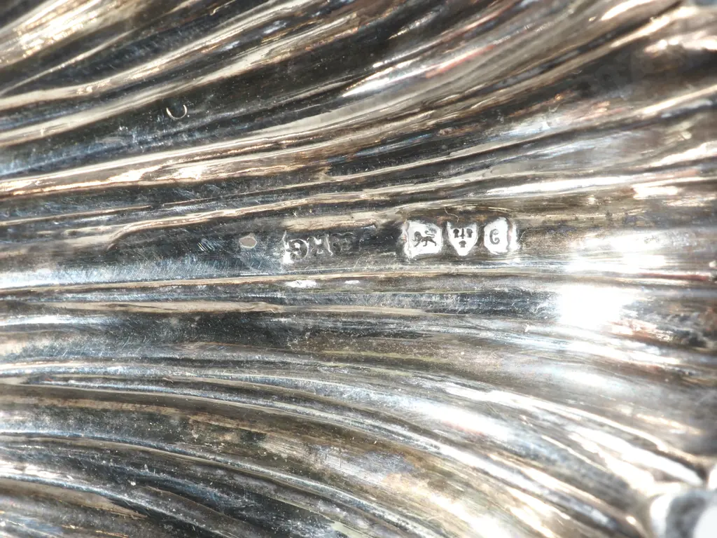 Sterling Silver Salt In The Form Of A Shell Image 1++