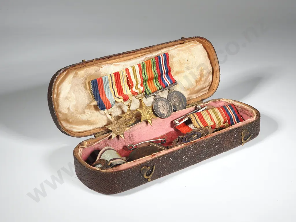Antique Glasses Case w Two Mounted Sets of Miniature WW2 Medals & Sterling Silver Masonic Medal Image 1++