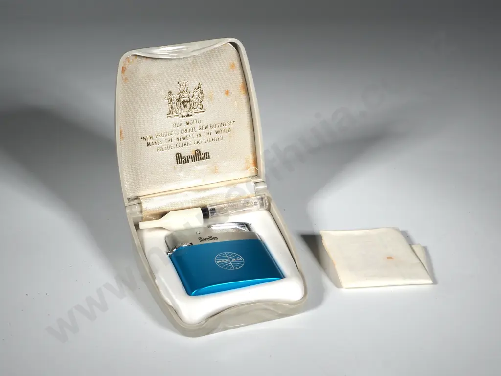 Vintage Promotional Boxed Pan Am Cigarette Lighter Complete w Funnel and Lighter Fluid. Image 1++