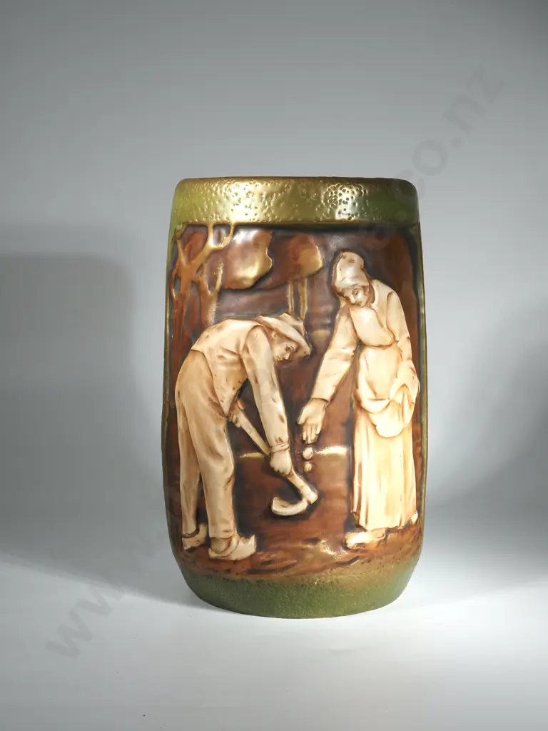 Amphora vase Depicting Millets "Potato Harvest" Image 1++