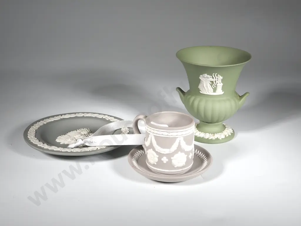 Three Small Wedgwood Jasperware Pieces - Demitas & Saucer, Urn & Trinket Plate Image 1++