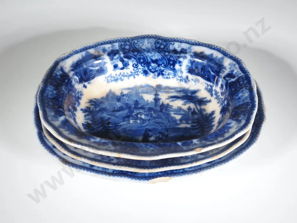 Three Antique Middleport Pottery Small Oblong Dishes Image 1++