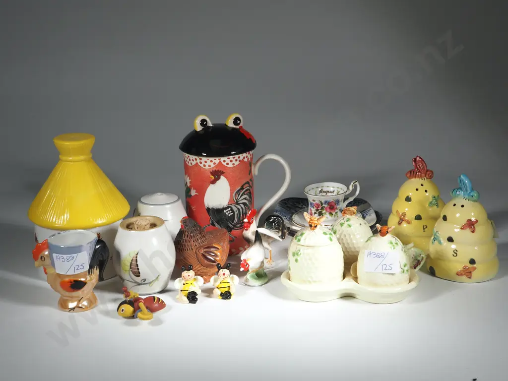 Dunoon Rooster Mug, Lustre Chicken Egg Cup (a/f), Pair of Beehive Salt & Pepper, Denby  Salt & Pepper, Cruet Set Image 1++