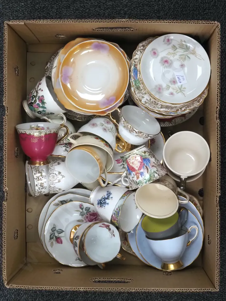 Large Assorted Lot of China Teacups Saucers & Plates Image 1++