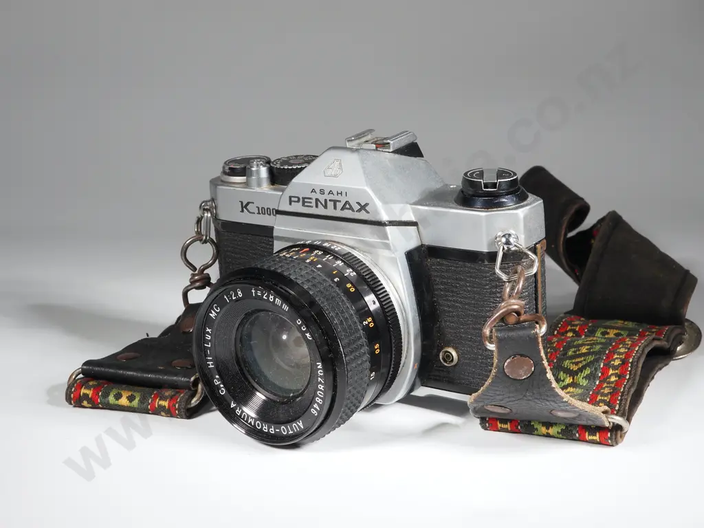 Asahi Pentax K 1000 w Woven Multi-Coloured Strap. Image 1++
