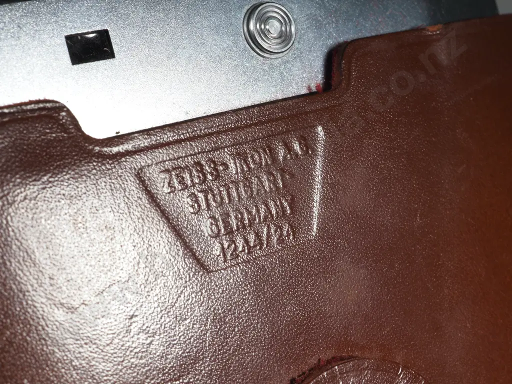 Vintage Zeiss IKON Continua Illa Camera  w Leather Case Image 1++