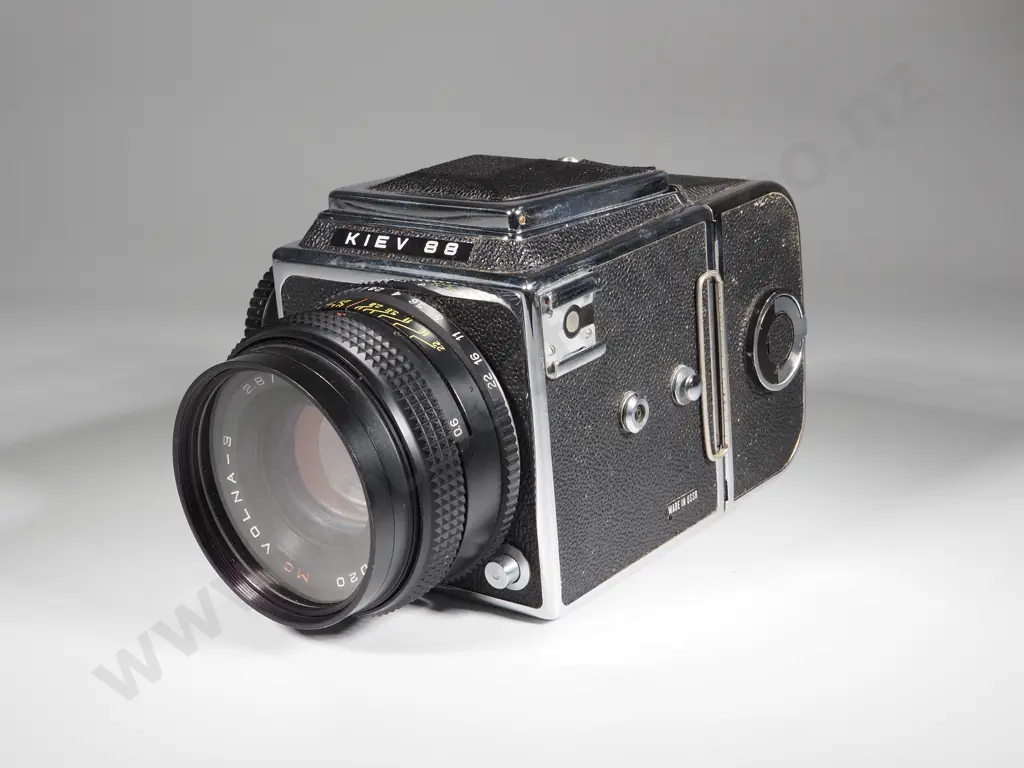 Kiev 88 TTL Medium Format SLR Film Camera. Image 1++