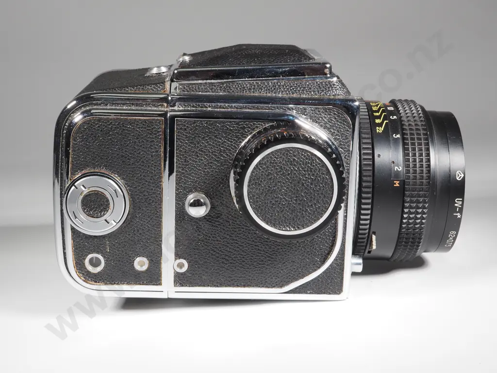 Kiev 88 TTL Medium Format SLR Film Camera. Image 1++