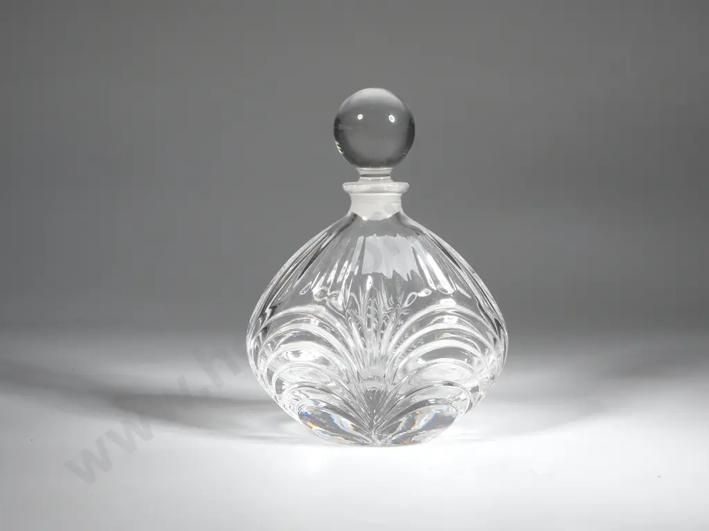 Glass Perfume  Bottle & Stopper w Ribbed Pattern. Image 1++